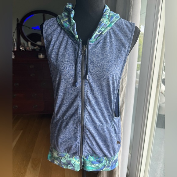 EUC Maaji Malibu Creek Hoodie Vest Cover Up Size Small - Picture 11 of 16